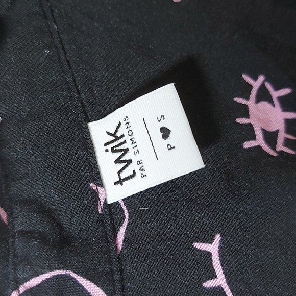 TWIK BUTTON UP SHIRT! - Picture 2 of 4